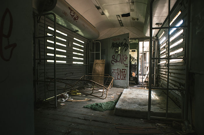 Interior de tren en la estación de Canfranc