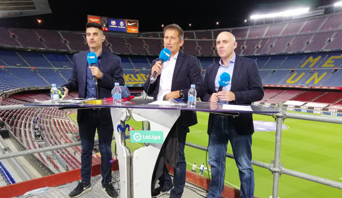 Álvaro Benito, Carlos Martínez y Maldini en la retransmisión del partido entre el FC Barcelona y el Villarreal CF en Movistar+