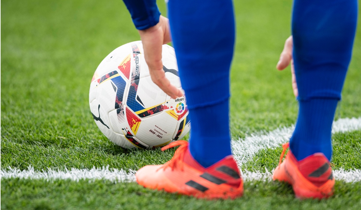 Balón de LaLiga en el encuentro Getafe CF - Villarreal CF