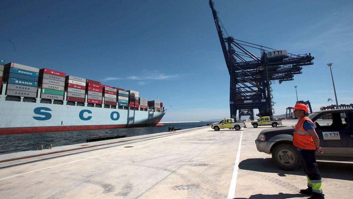  carga y  descarga de buques en puertos