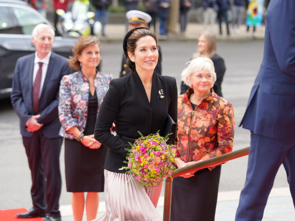 Foto: Mary de Dinamarca, a su llegada al acto. (Reuters)