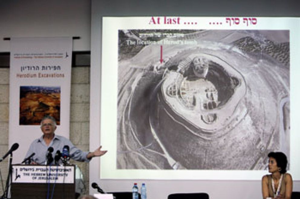Foto: Arqueólogos israelíes aseguran haber descubierto la tumba del rey Herodes