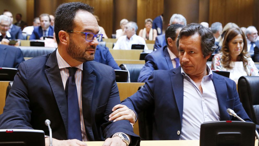 El PSOE urge a Rajoy a moverse y dice no a la mesa a tres con PP y C's