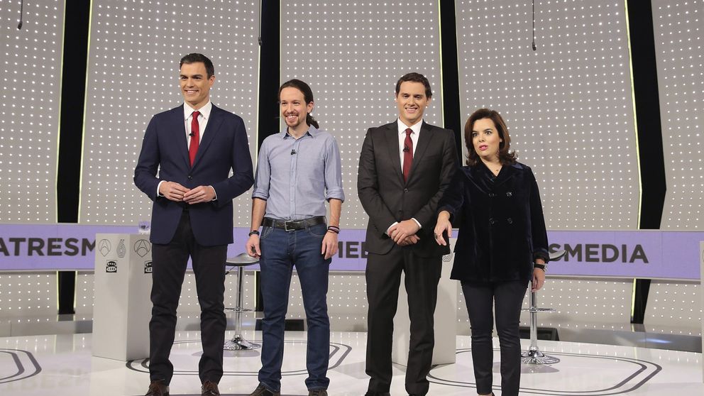 Debate a cuatro: los candidatos hostigan a Santamaría por la corrupción