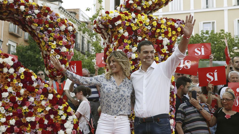 El PSOE, entre la incredulidad y el 'shock', acusa al CIS de tirar demasiado de 'cocina'