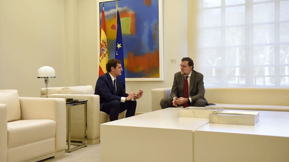 Rajoy cree que Albert Rivera quiere ir con el PSOE el 26-J