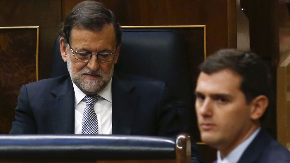 Rajoy se vuelca contra C's en Madrid y 6 provincias para robarle 500.000 votos