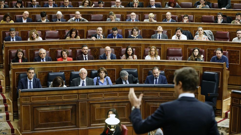 El PSOE sigue dándole vueltas a los debates: pospone su decisión sobre Vox