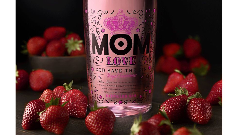 MOM Love Fresas, una suave ginebra a base de frutos rojos y cuatro destilaciones 