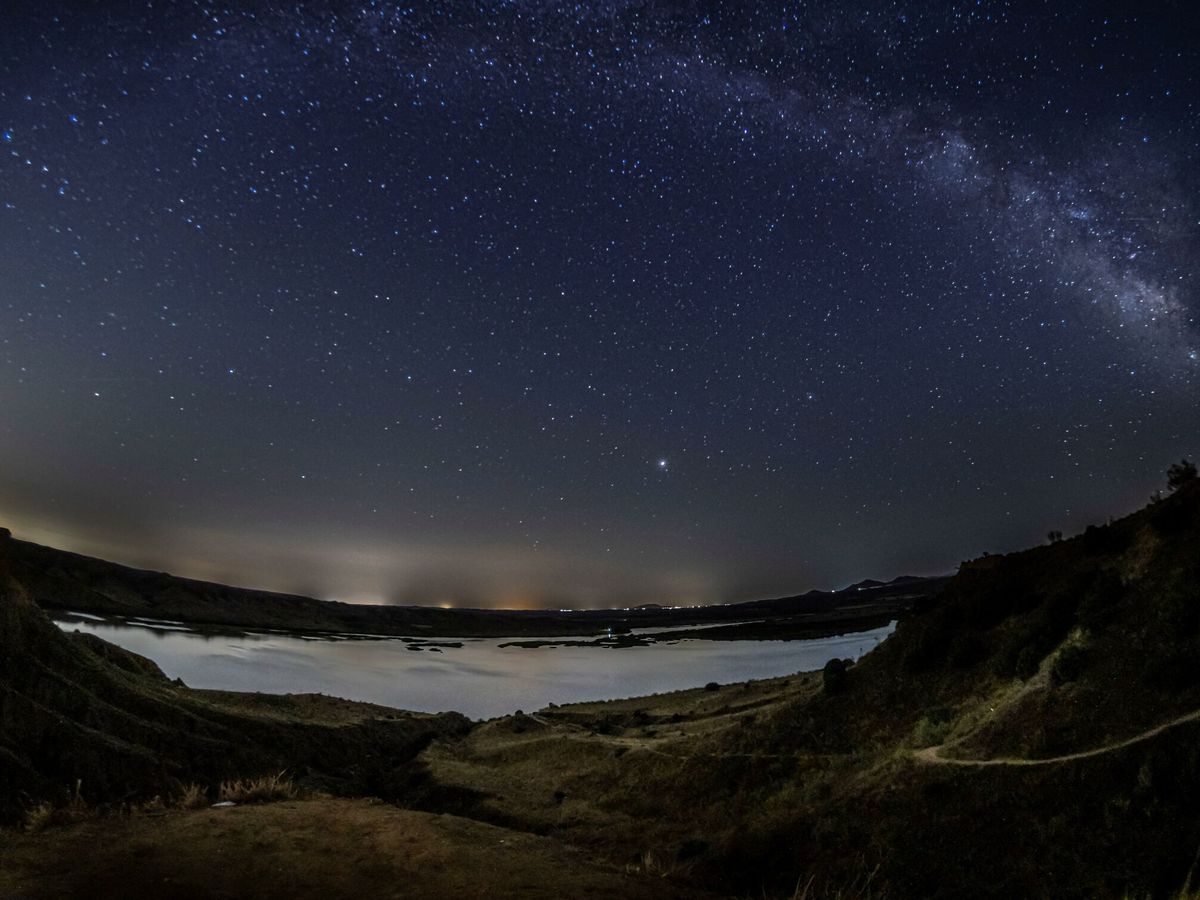 Photo: How and when to see the Perseid meteor shower this summer (EFE)