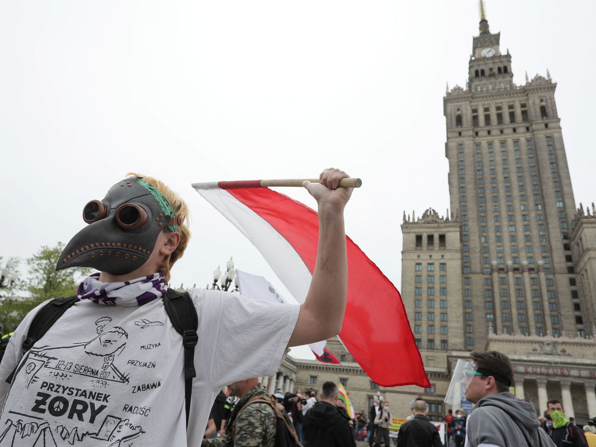 Zdjęcie: Protestujący przeciwko polskiemu rządowi.  (Reuters)