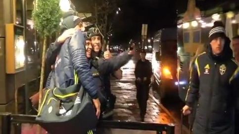 Ibrahimovic, detenido por la policía ¡para hacerse un selfie!