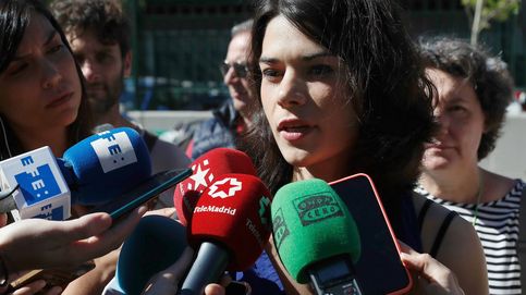 Elecciones municipales 2019: Isa Serra acude a votar esperanzada y celebra que por un día somos todos iguales