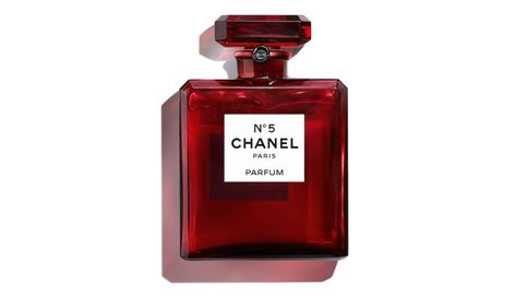 Chanel Nº 5, en Navidad, al rojo vivo