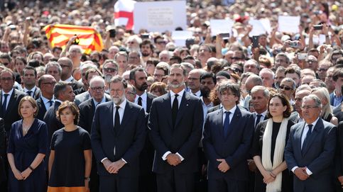 España guarda un minuto de silencio tras los atentados de las Ramblas y Cambrils