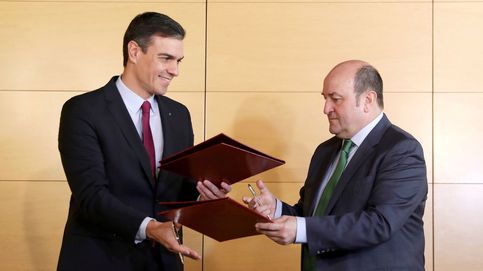 Vídeo, en directo | Siga la firma de Sánchez y Ortuzar del acuerdo de investidura entre PSOE y PNV