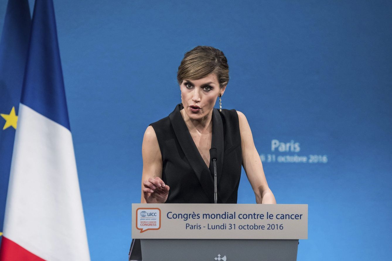 la-reina-preside-el-congreso-mundial-contra-el-cancer-en-paris.jpg