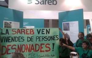 La PAH boicotea a la Sareb en la mayor feria inmobiliaria de Barcelona