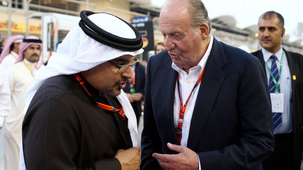 Foto: El rey Juan Carlos, con el emir de Baréin. (Getty)