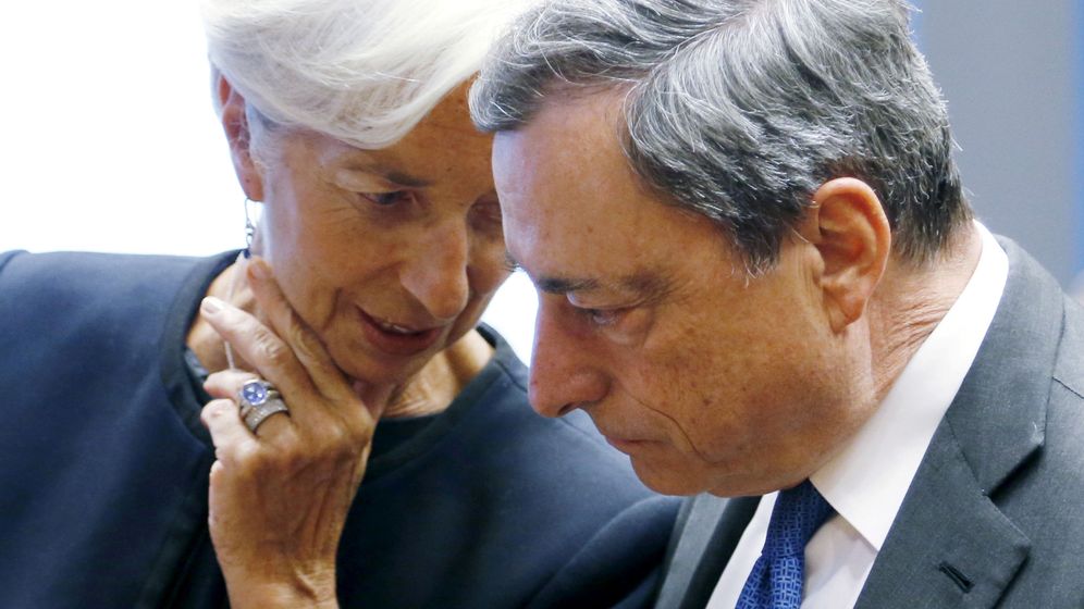 Foto: Christine Lagarde conversa con el presidente del BCE, Mario Draghi. (Reuters)