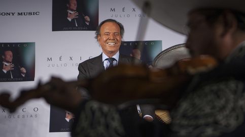 Julio Iglesias celebra su cumpleaños trabajando en México