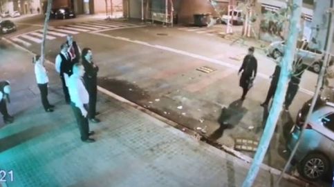Violenta pelea entre un grupo de jóvenes y los empleados de un conocido restaurante de Barcelona