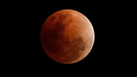 Eclipse lunar en directo: Vea la 'luna de sangre' o 'luna roja' a partir de las 20:20