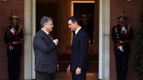 Pedro Sánchez estrena su agenda con una reunión con el presidente de Ucrania