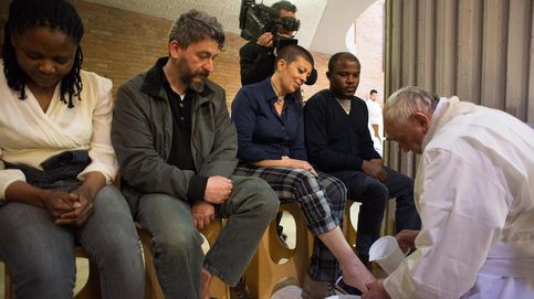 El Papa Francisco lava los pies a 12 presos