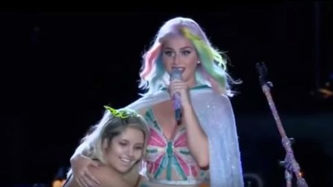 Katy Perry y la fan que le metió mano durante su concierto en el Rock In Rio 2015
