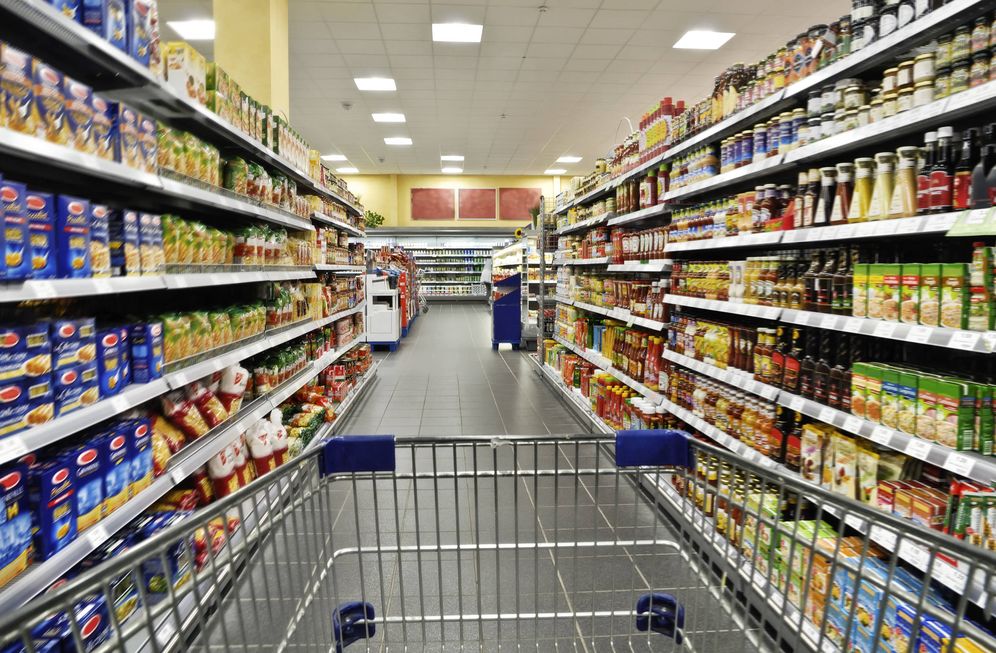 Foto: Productos comestibles en un supermercado (iStock)