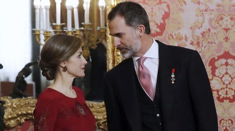 Los Reyes presiden la recepción al cuerpo diplomático en el Palacio Real
