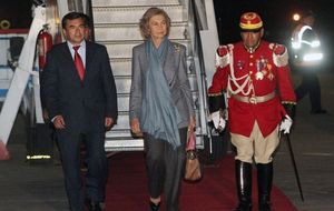 La reina Sofía aterriza en Bolivia