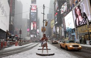 Nueva York, paralizada por la nieve 