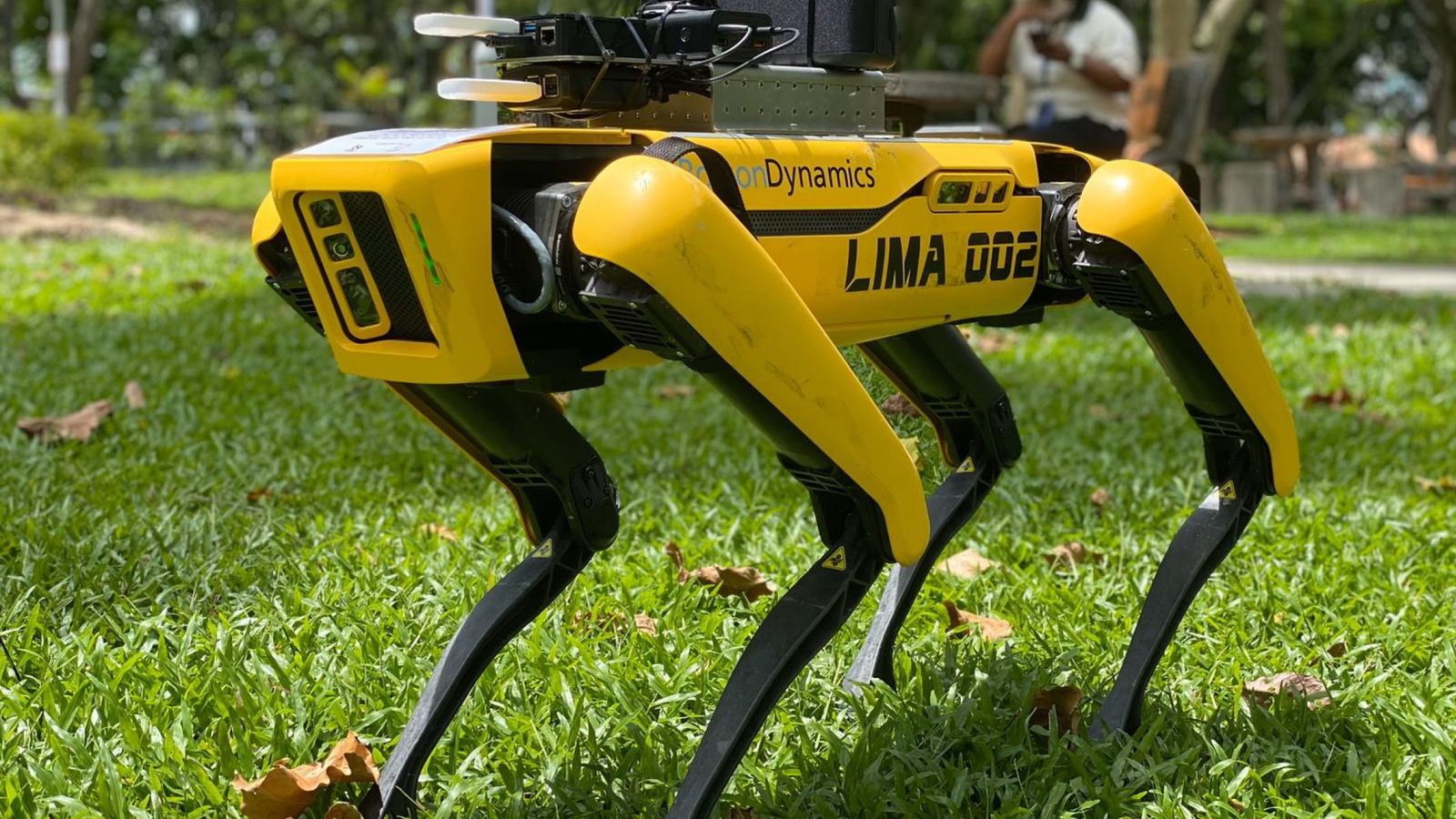 Social: El terrorífico perro-robot que utiliza Singapur para ...