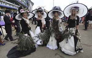 Ascot: desfile de sombreros chic y alguna que otra excentricidad
