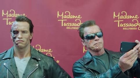 Arnold Schwarzenegger asusta a sus fans en el museo de cera de Los Ángeles