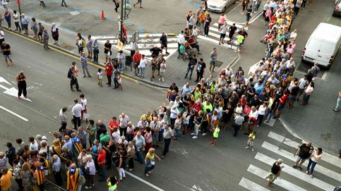 Más de 6.000 personas arropan a Puigdemont y Junqueras en el primer acto por el sí