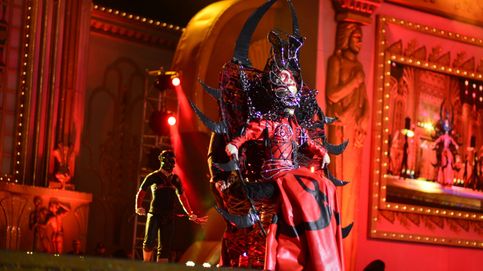 Purpurina, plataformas y colorido en la gala Drag Queen del carnaval de Las Palmas