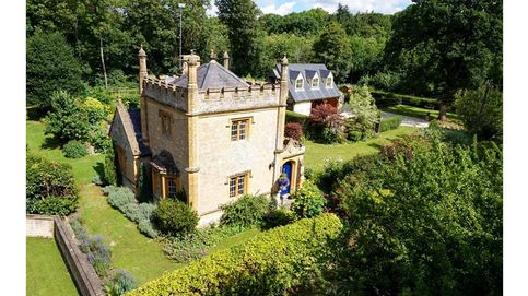 El castillo más pequeño de Inglaterra está a la venta y... no es tan caro