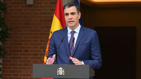 Vídeo, en directo | Pedro Sánchez se reúne en el Congreso con diputados y senadores socialistas tras disolver las Cortes 