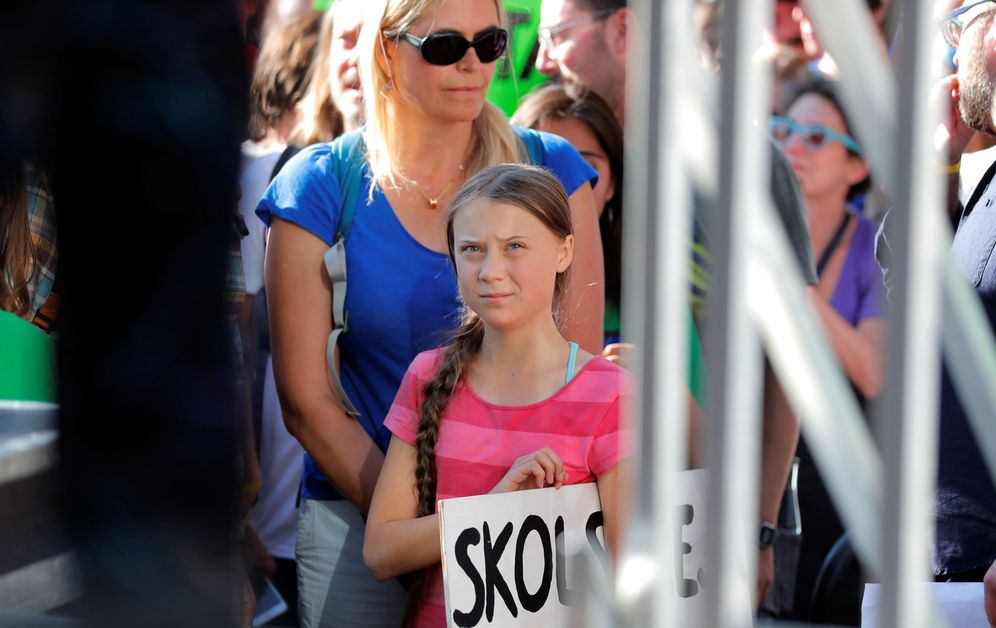 Foto: Greta Thunberg y su madre Malena Ernman durante una protesta en Nueva York. (Reuters)
