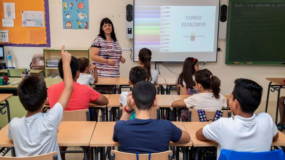 Foto: Alumnos en un colegio de Murcia. (EFE)