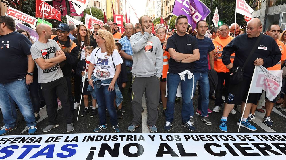 Foto: Miles de personas exigen la continuidad de Vestas en LeÃ³n. (EFE)