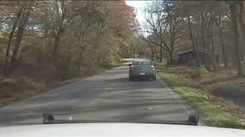 Un espectacular tiroteo en Arkansas queda grabado por la videocámara de un coche de Policía