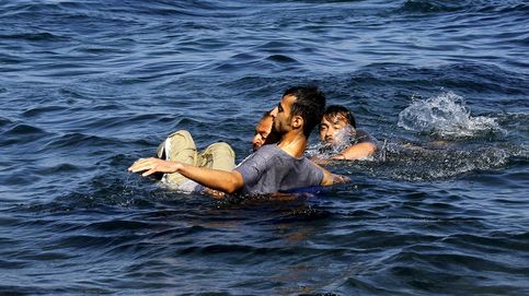 Un griego anónimo salva a un refugiado de morir ahogado
