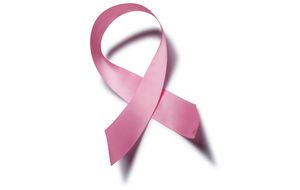 El lazo rosa se hace fuerte contra el cáncer de mama