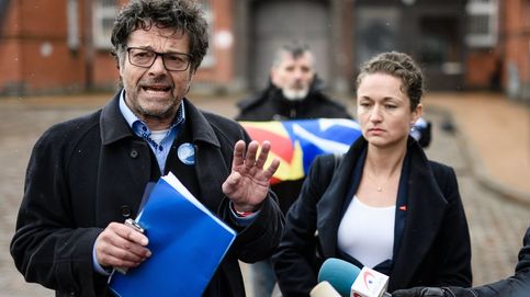 Dehm, el político que da casa a Puigdemont,  acusado de tráfico de refugiados 