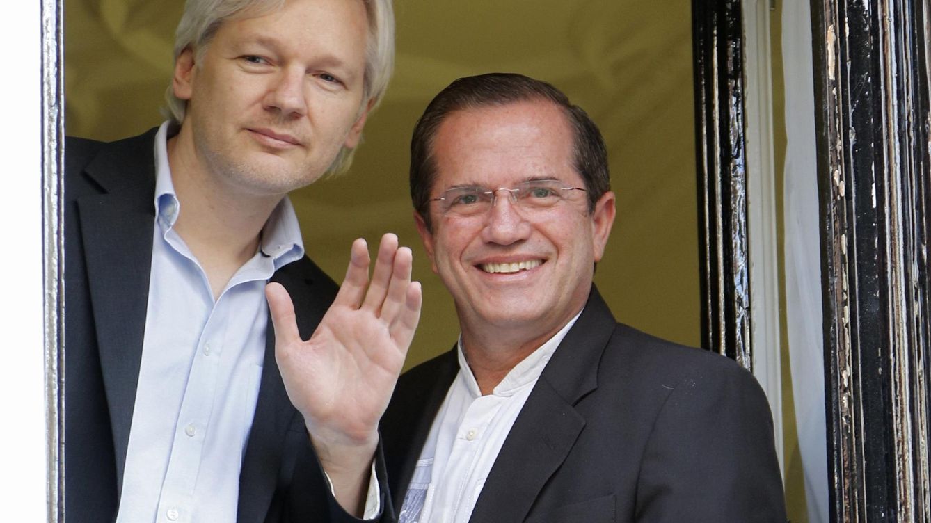 Suecia pide interrogar a Julian Assange en la embajada de 