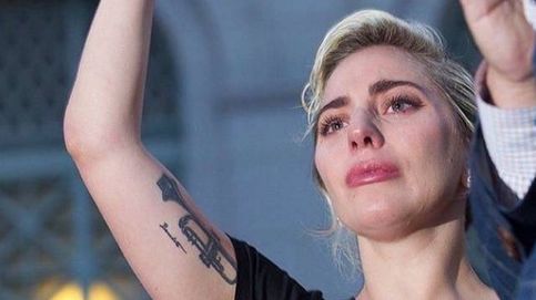 Lady Gaga rompe a llorar al leer nombres de las víctimas de Orlando